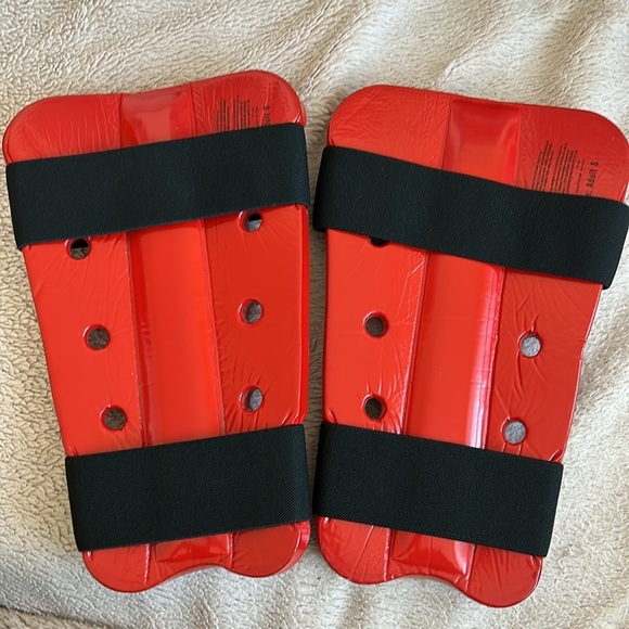 Century Martial Arts shin pads, adult small, red, excellent condition, no odour - Picture 3 of 8